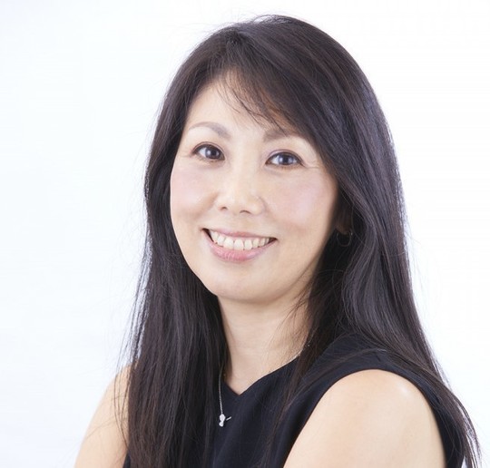 東京で悩み相談・カウンセリングならヒプノカウンセラーMakiko